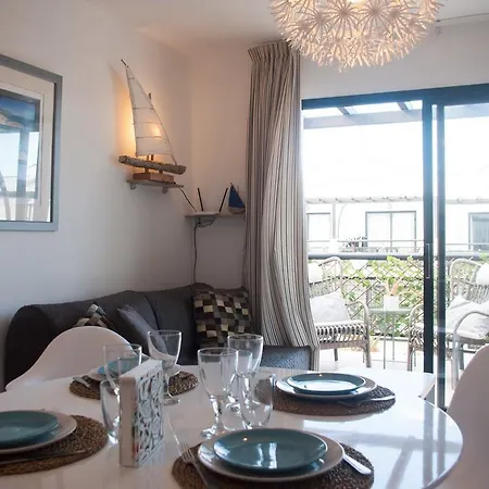 Homely Paradise Amaya 1 Апартаменты